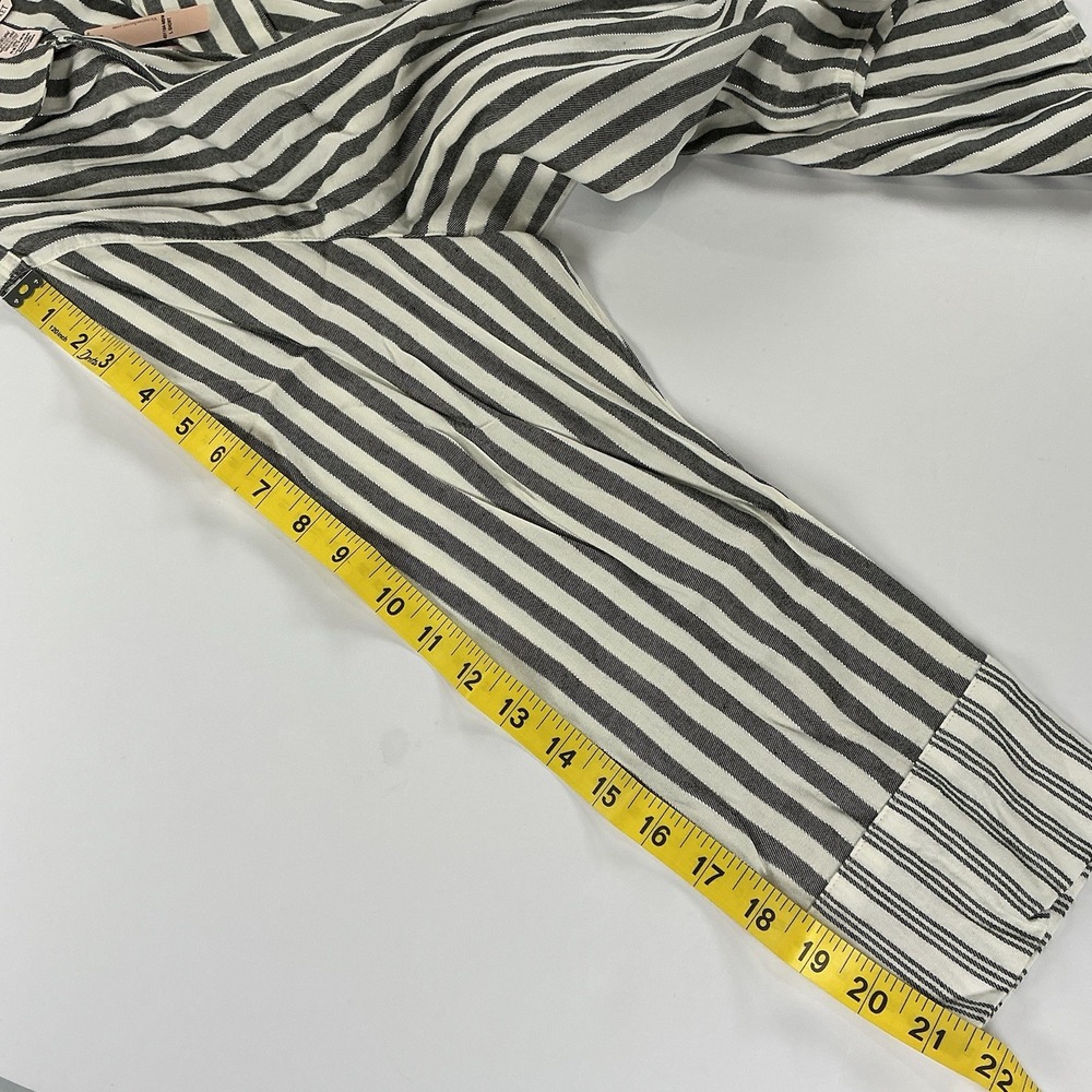 Victoria's Secret Women's Pajama Top Pants Striped Metallic Silver Large Short - Picture 11 of 16